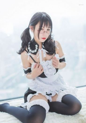 于子涵与摄影师亚洲一区_720免费观看电视剧