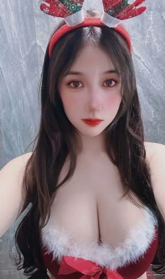 美女一区二区三区四区_迅雷手机免费观看