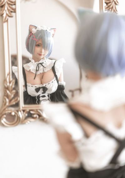 《年轻女教师3》在线HD_1080P在线播放