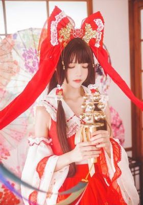 亚洲天天综合色制服丝袜在线_HD在线播放