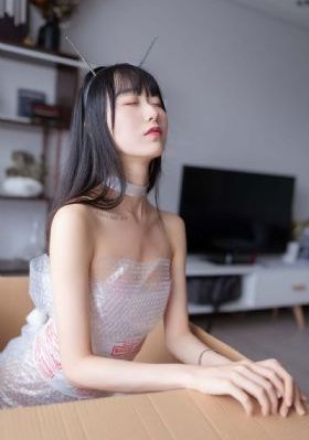 日本肉感爆乳一区二区本草久_超清在线观看完整版